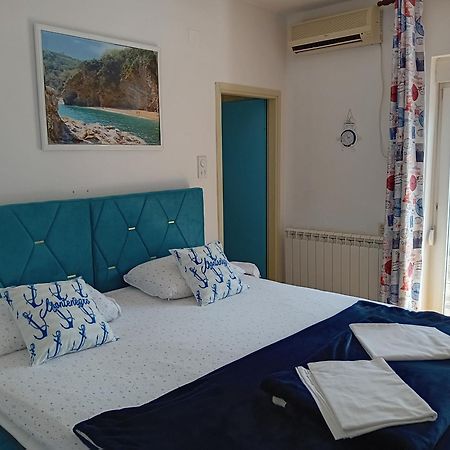 Guest House Vila Bak Budva Eksteriør bilde
